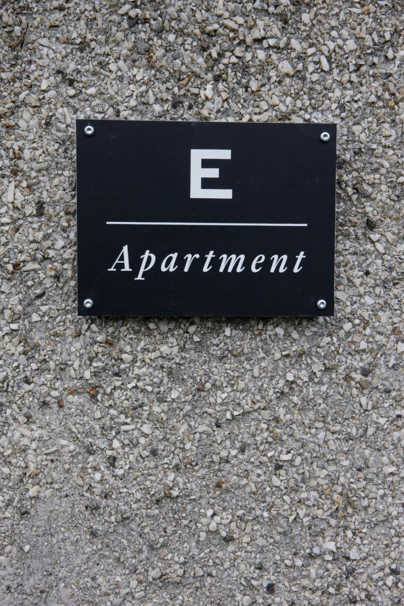 Eithar - *